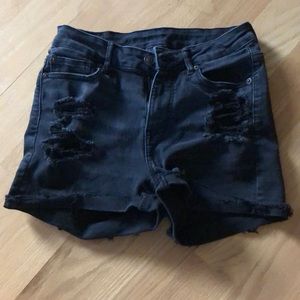 American Eagle High Rise Shortie. Size 4. Black.